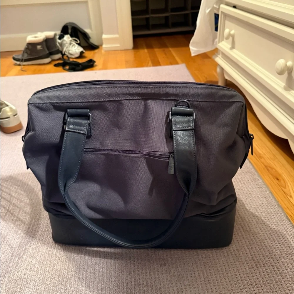Beis Mini Weekender Bag - Picture 8 of 9